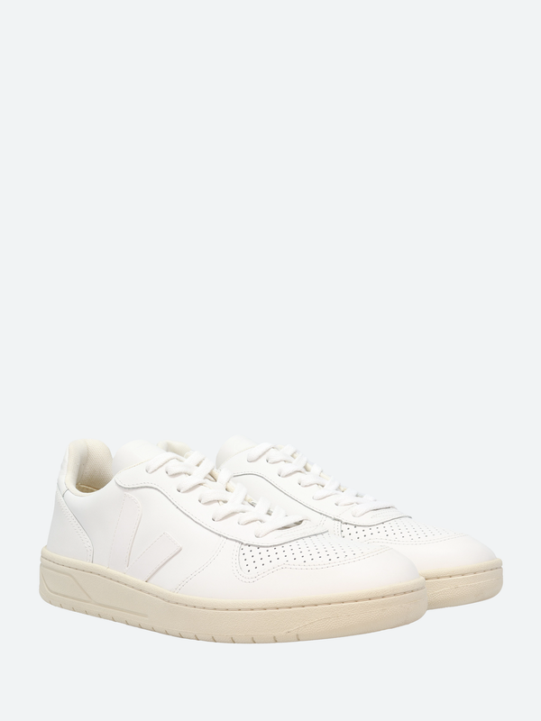 Veja v10 2024 all white