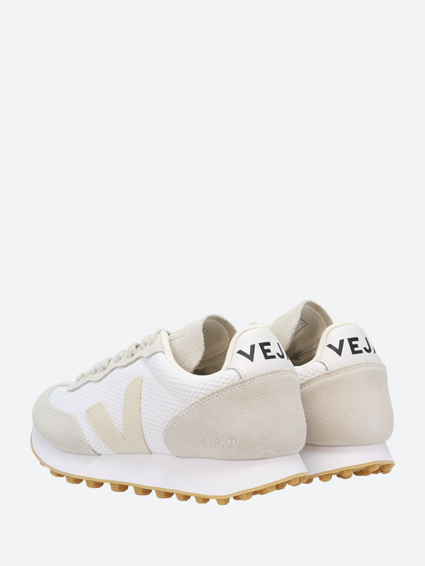 Toast hot sale veja trainers