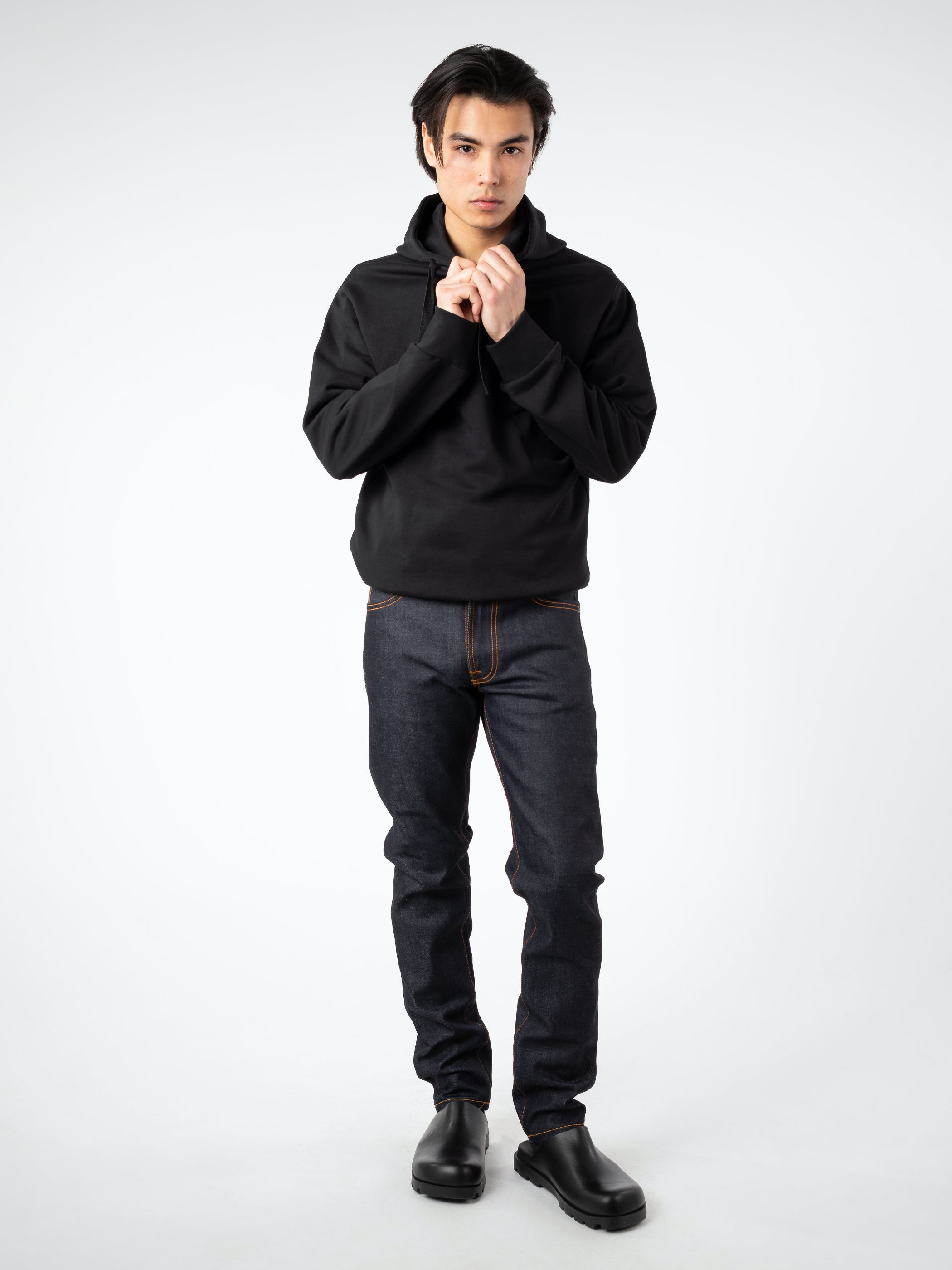 A.P.C. - Hoodie Larry in Noir – gravitypope