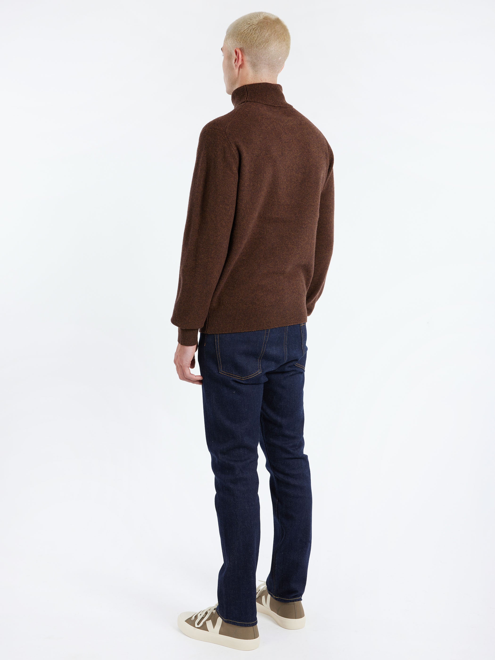 9G Wool Turtleneck