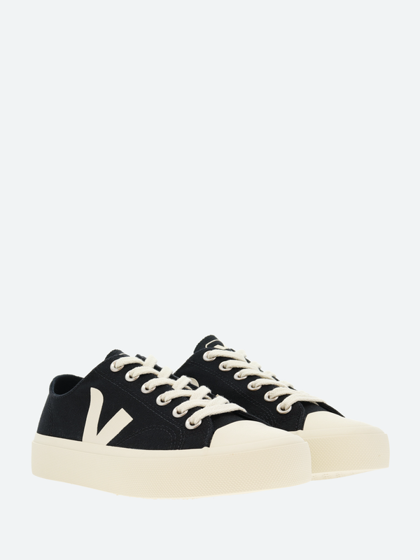 Veja wata 2024 white black