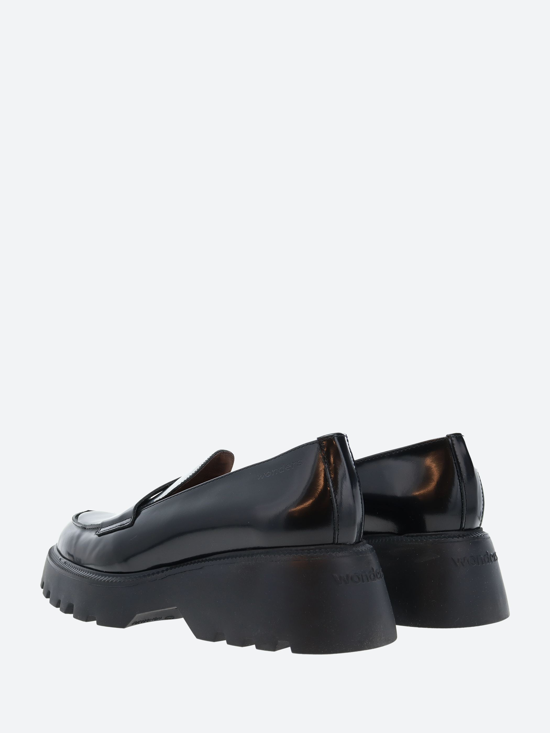 C-7202 Loafer