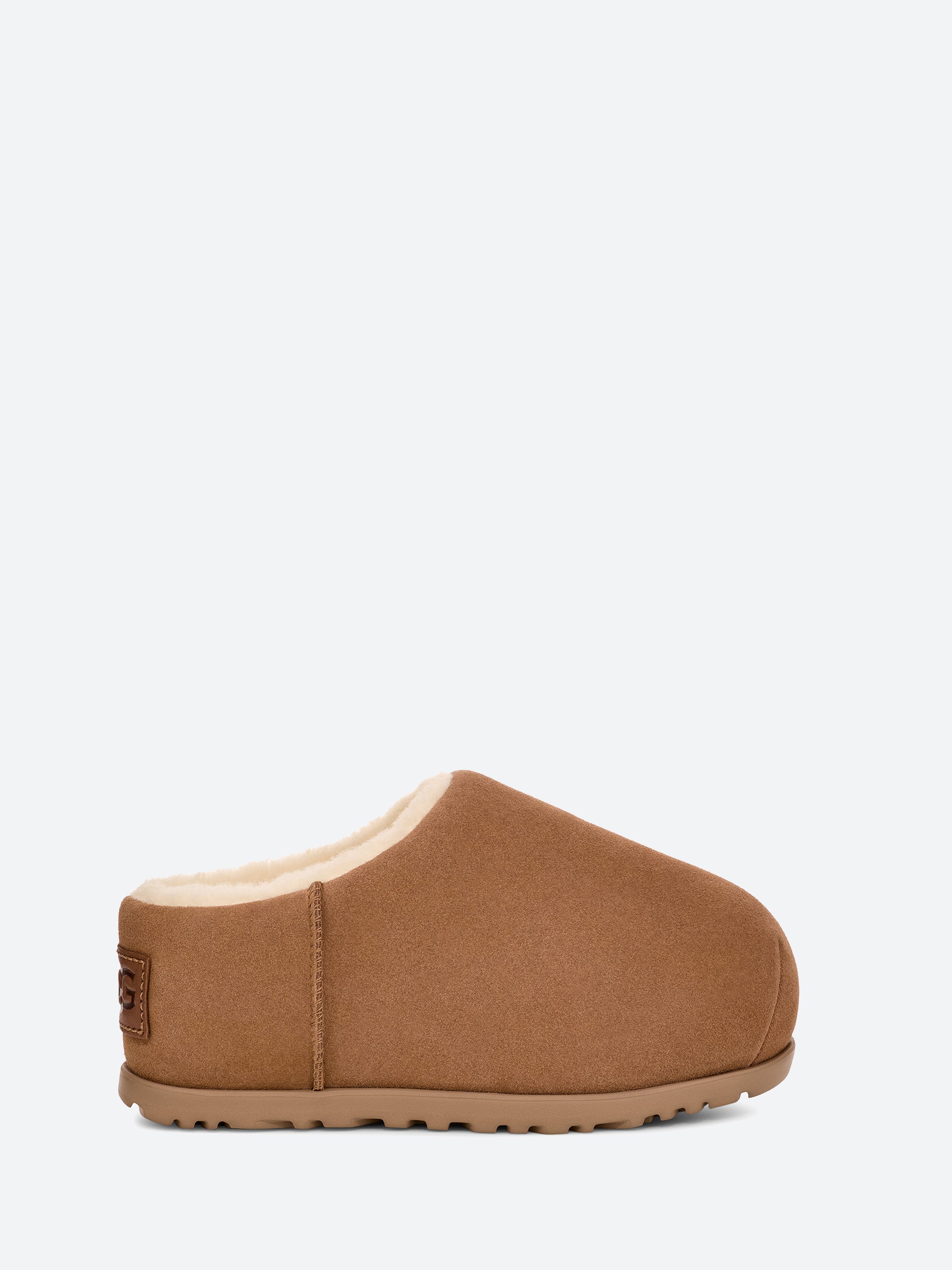 UGG Pumped Slide in Chestnut gravitypope