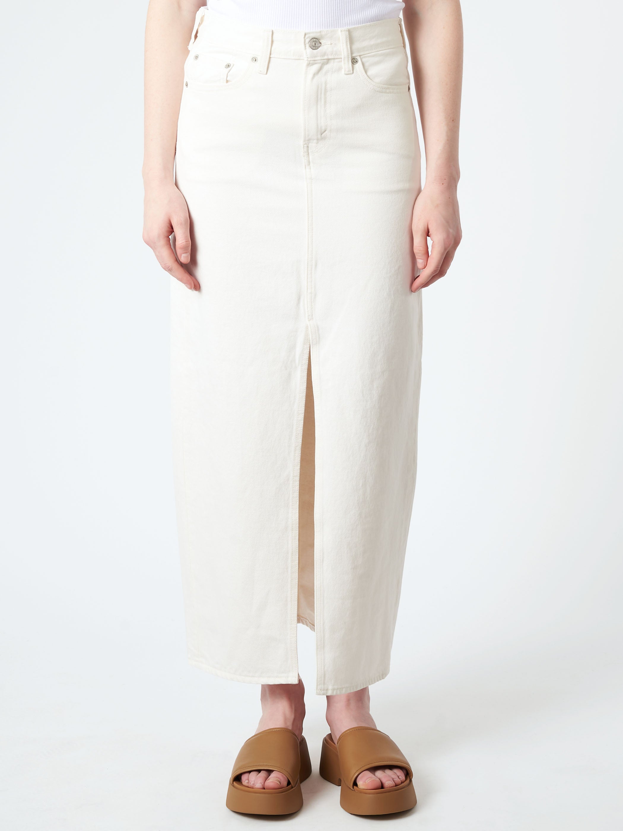 Levi s Ankle Column Skirt in Snowing in LA gravitypope