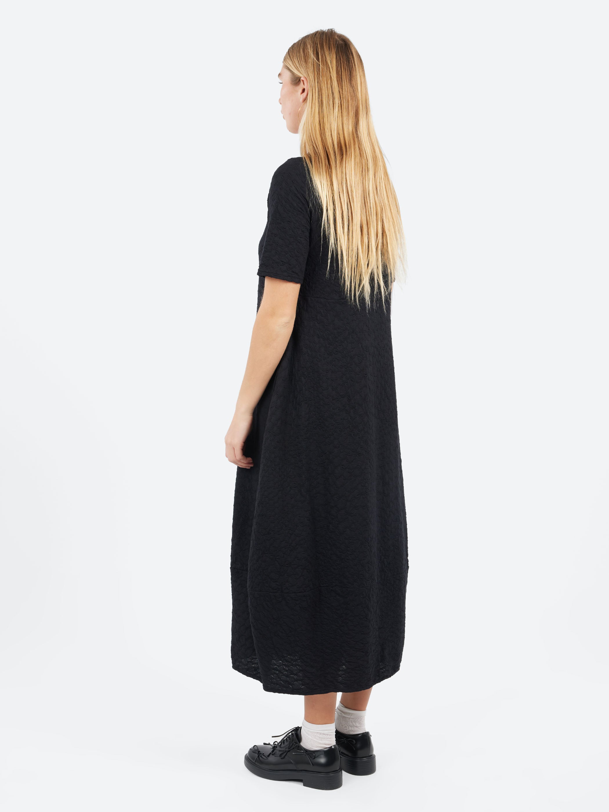 Egg Basic Dress