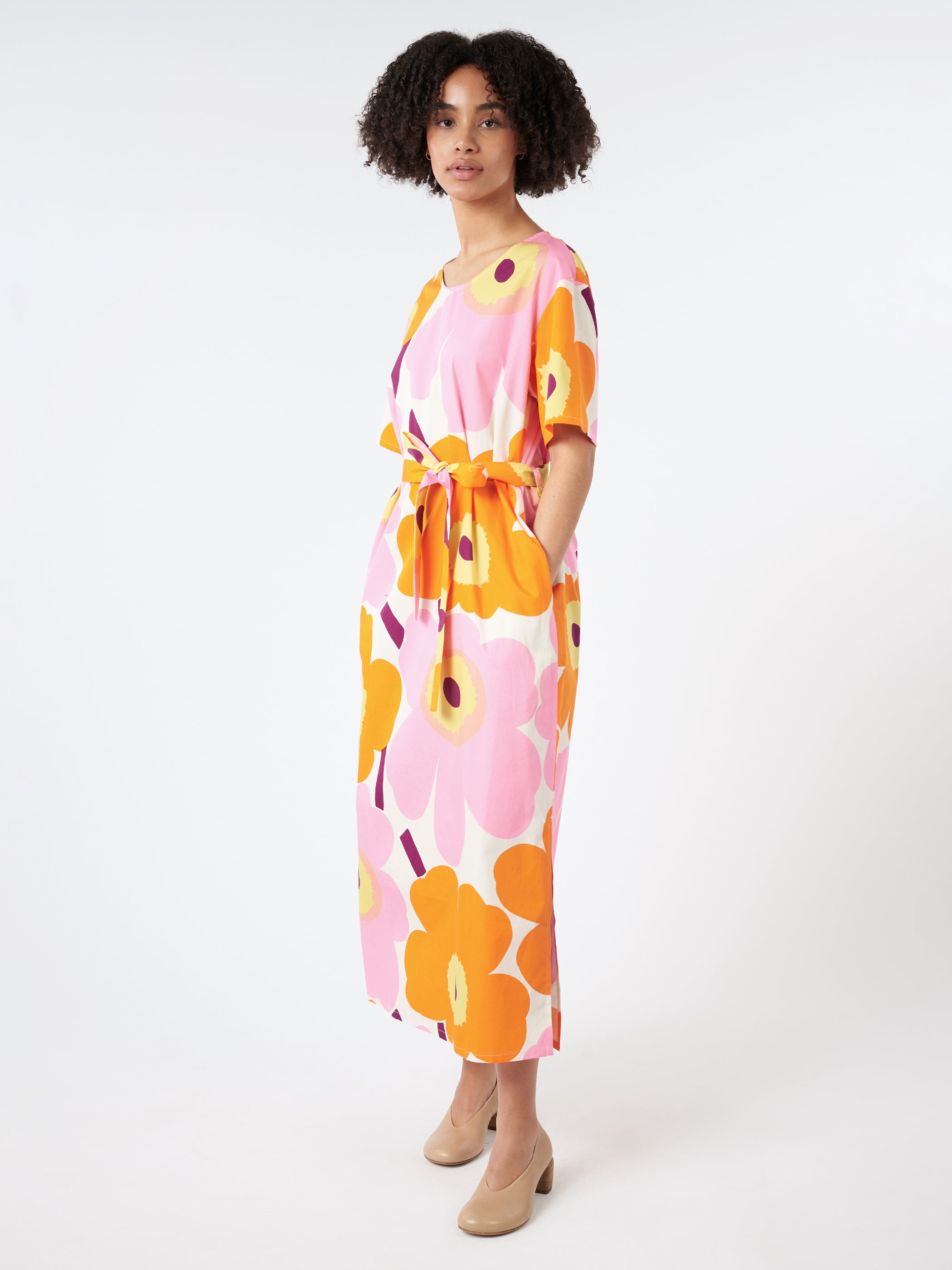 Marimekko - Karmiini Unikko Dress in Brown – gravitypope