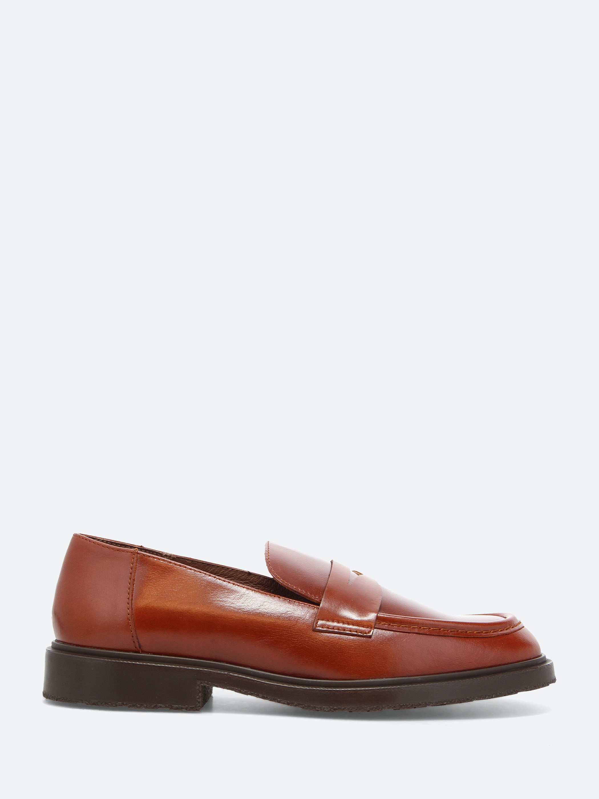 B-9104 Loafer