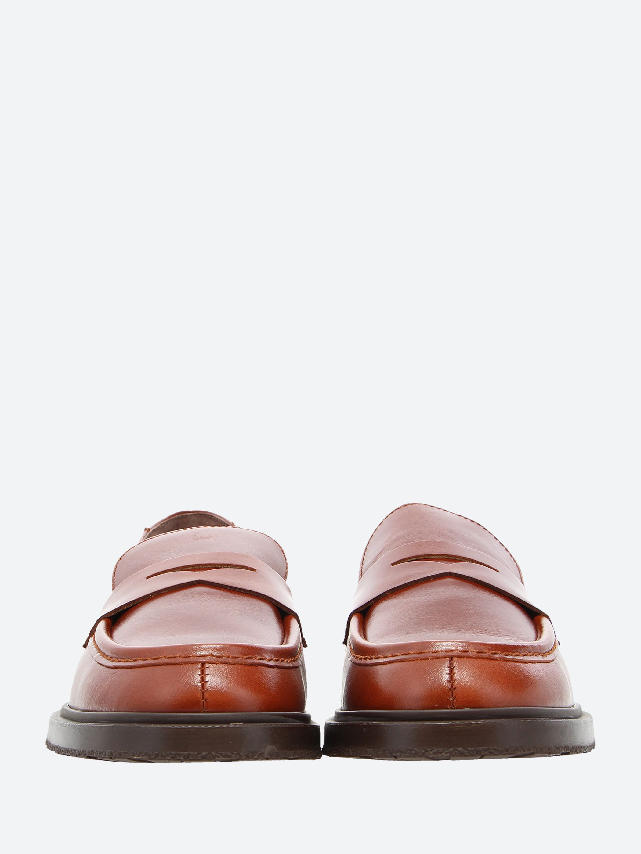 B-9104 Loafer