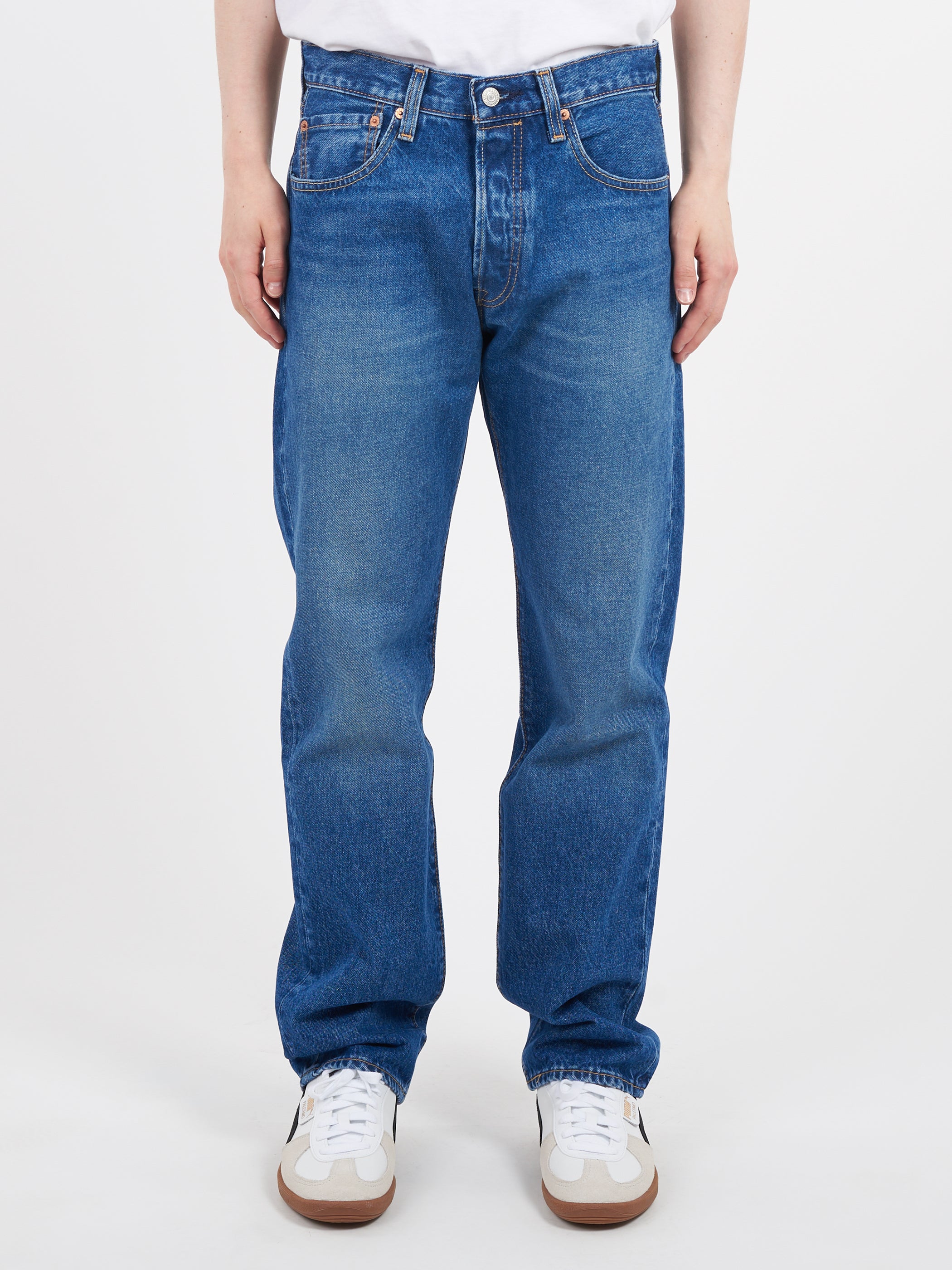 Dark wash levi's 501 hotsell