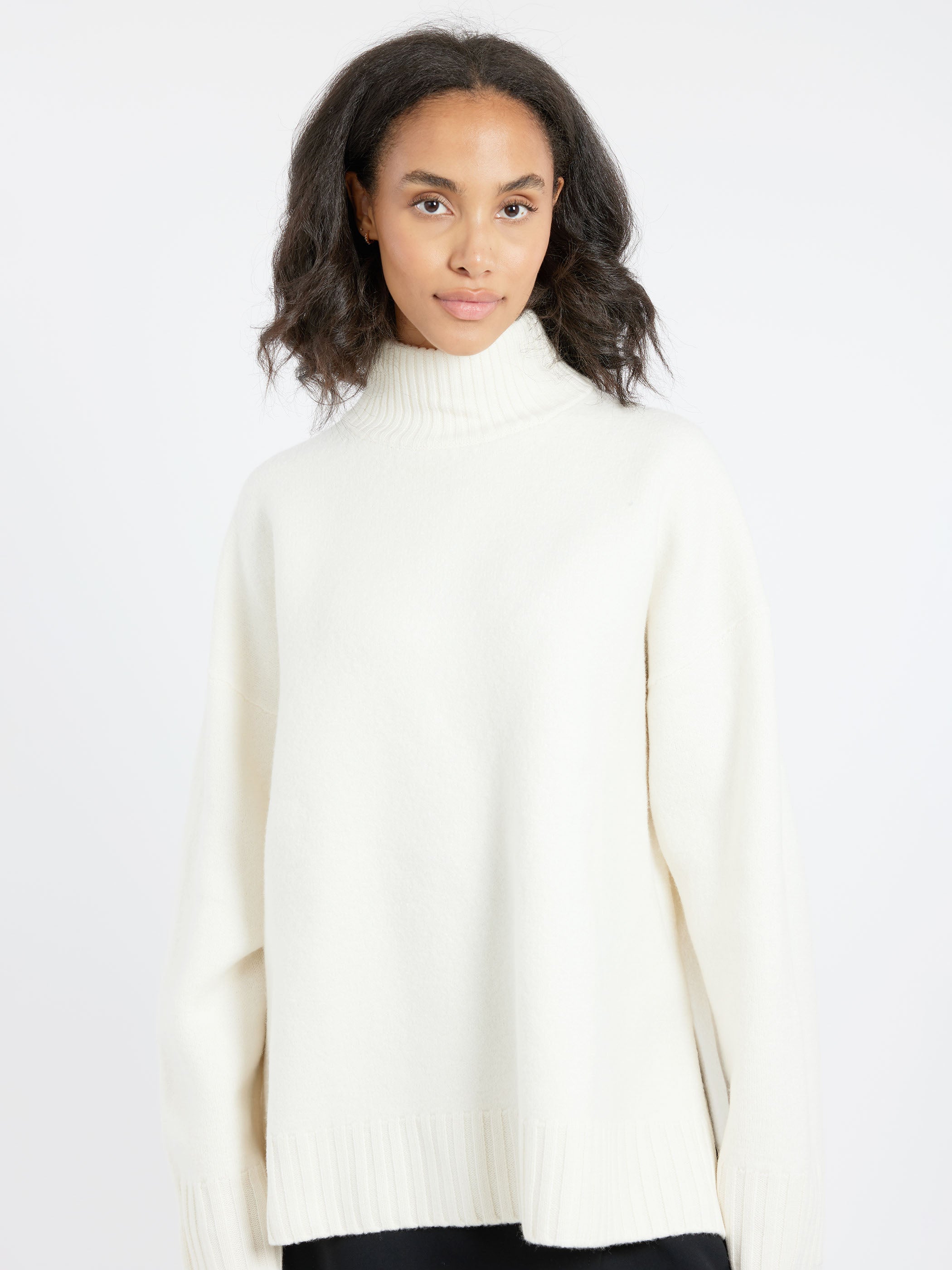 Hozu Roll Neck