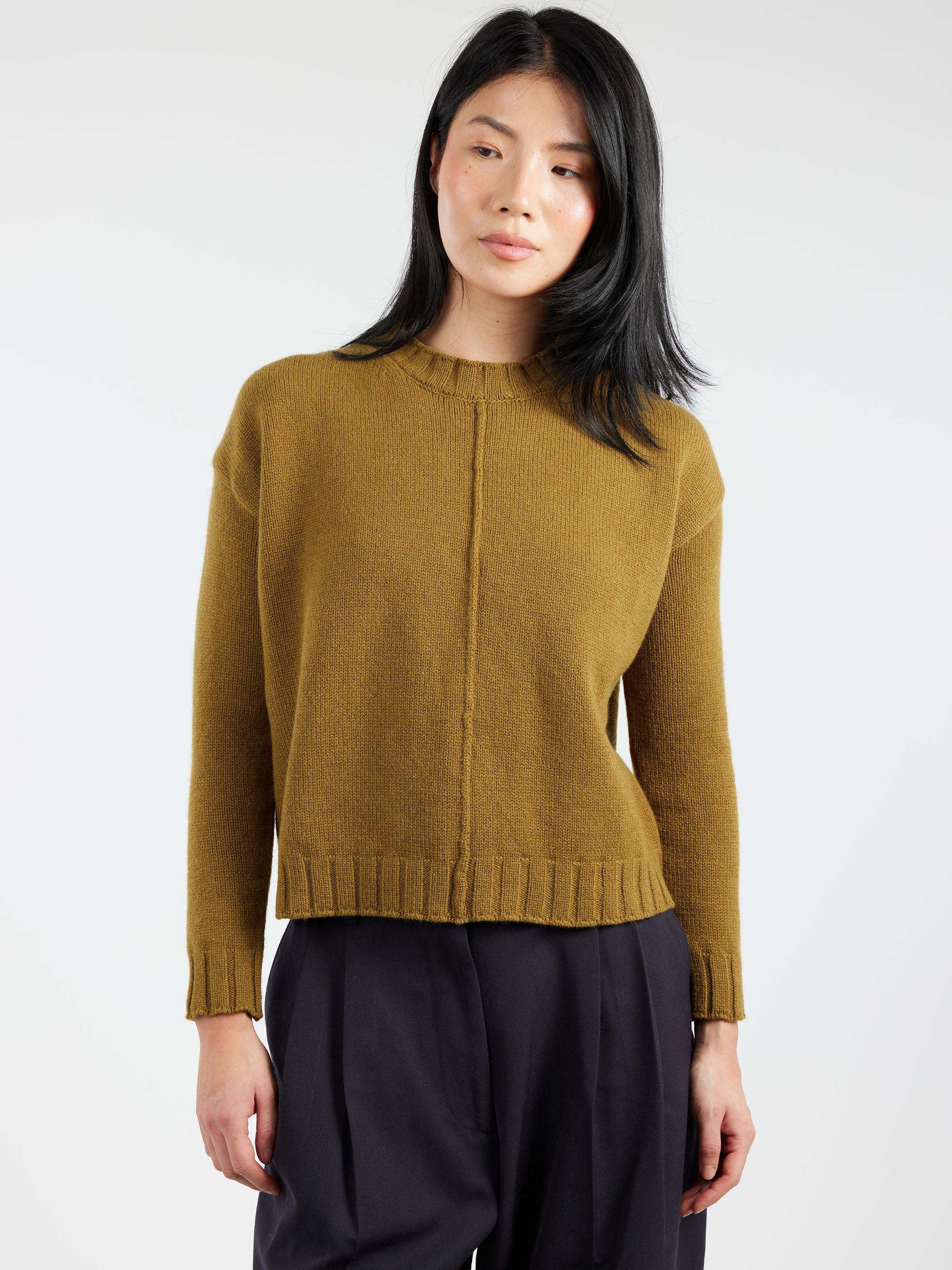 2401 Cashmere Blend Crewneck