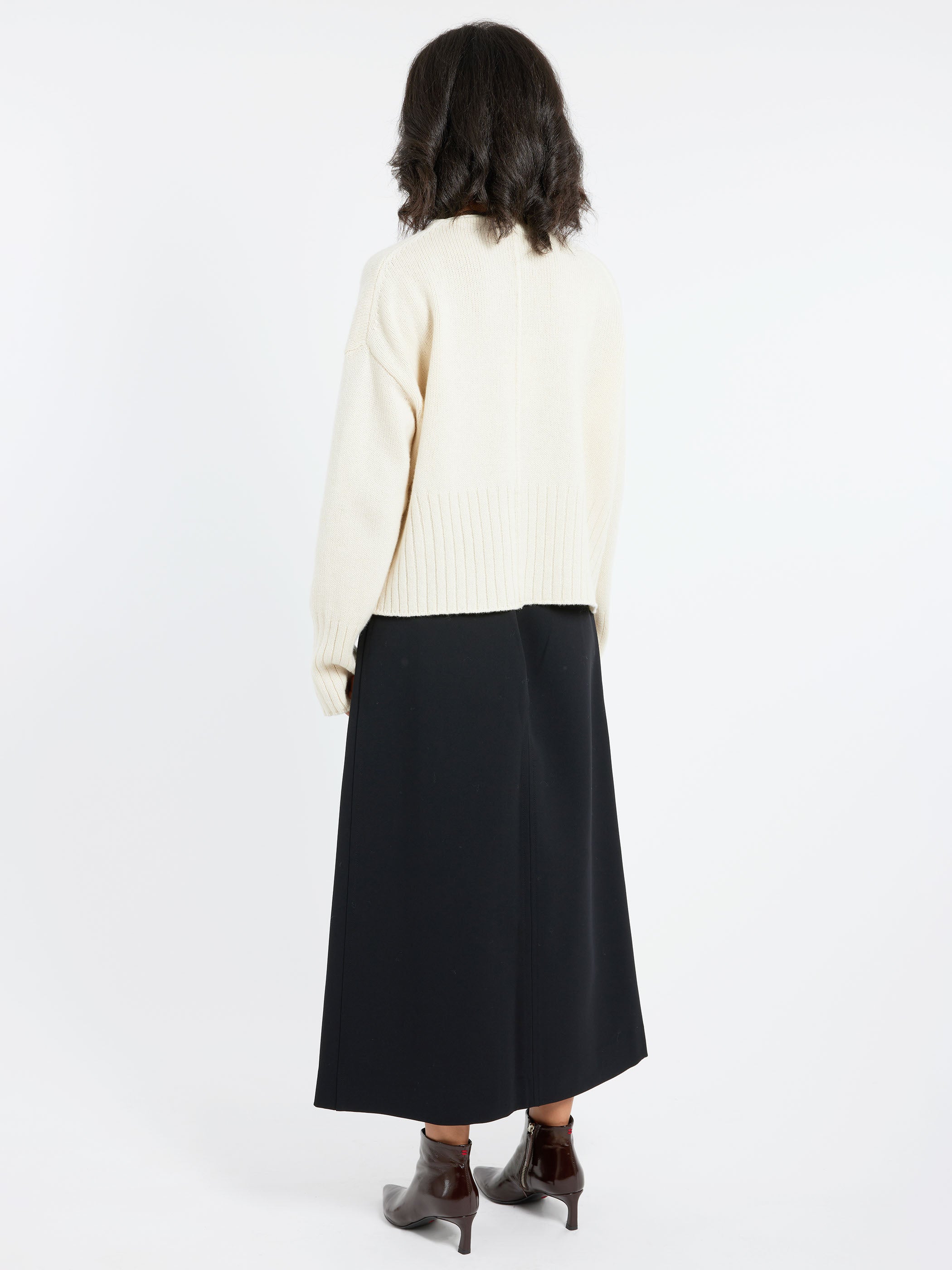 2404 Cashmere Blend Sweater