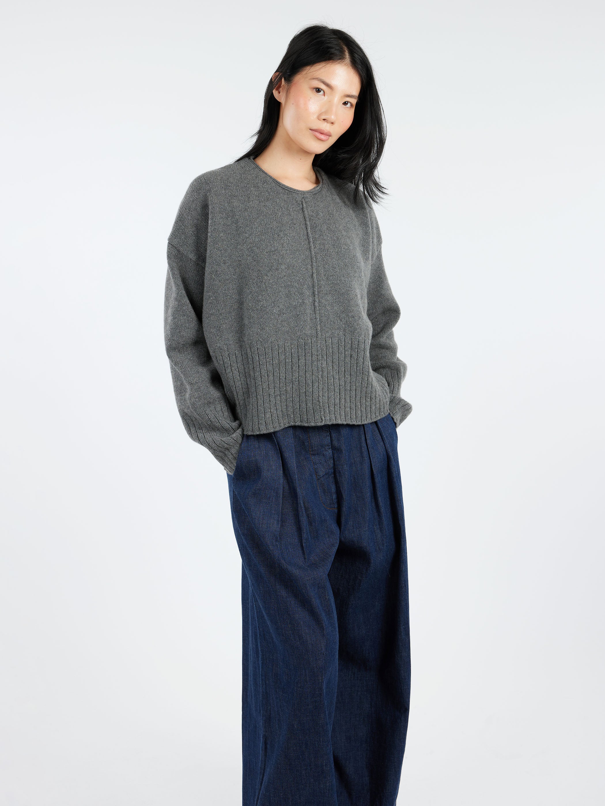 2404 Cashmere Blend Sweater