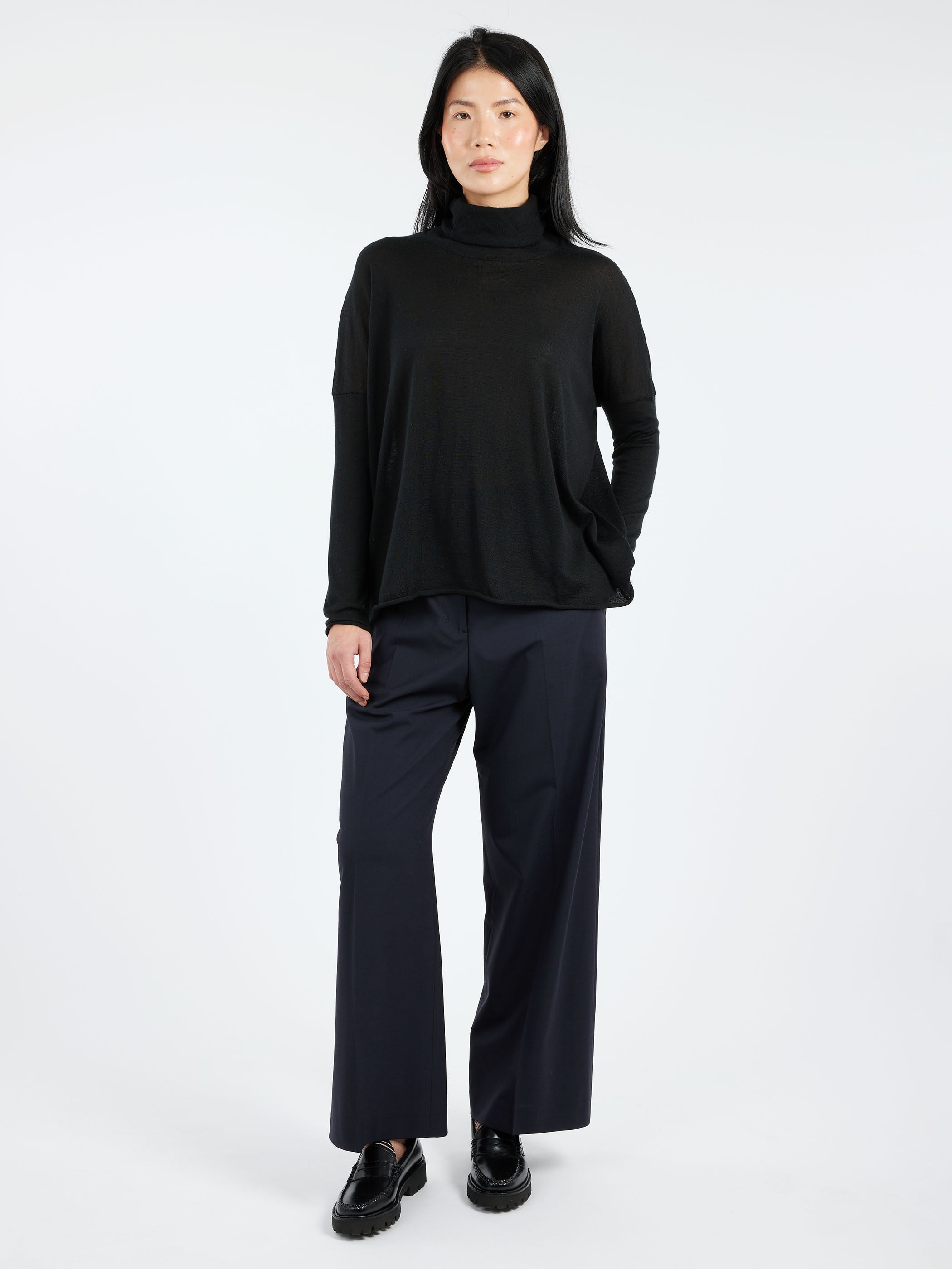 2452 Cashmere Turtleneck