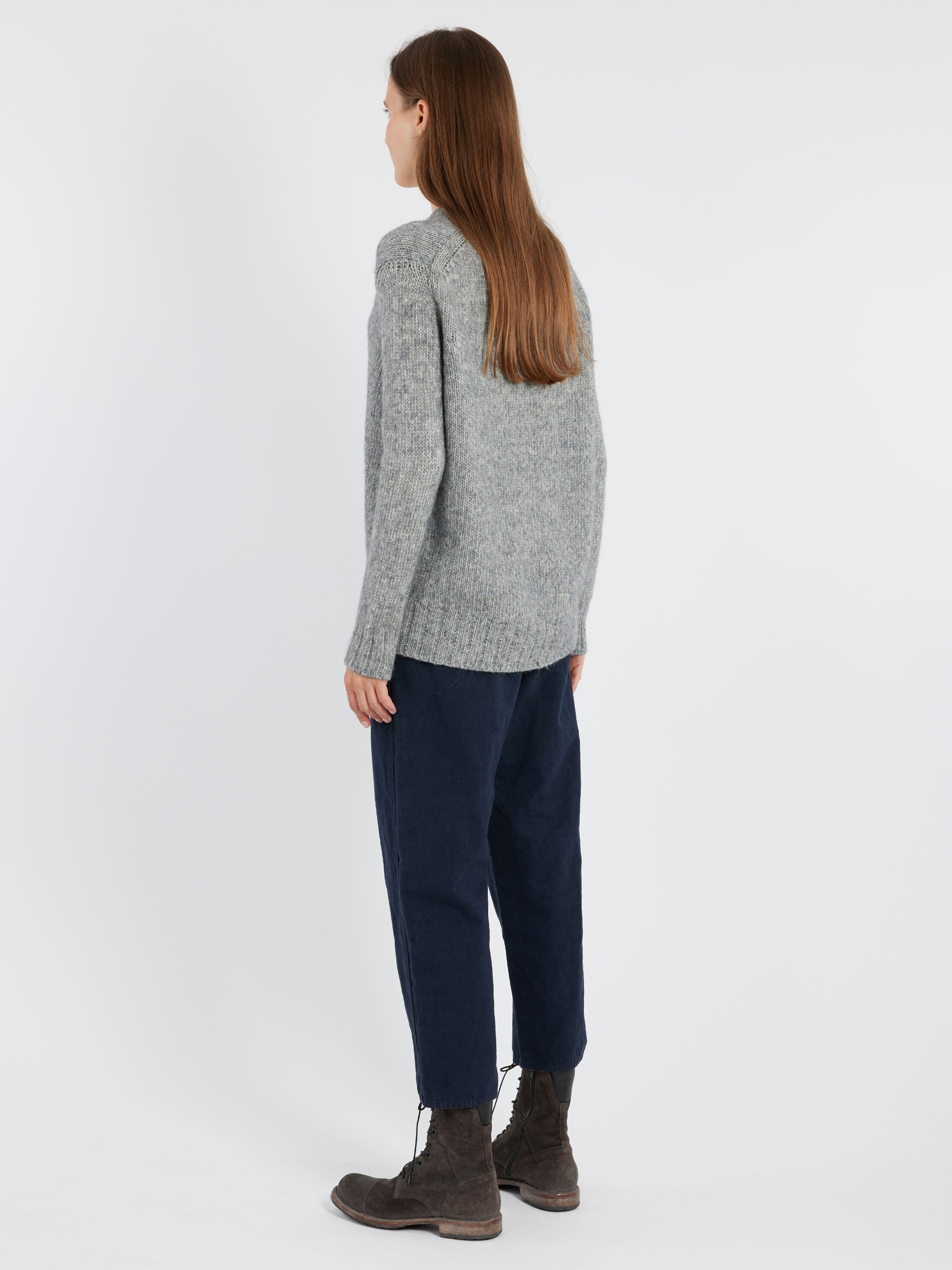 2472 V-Neck Sweater