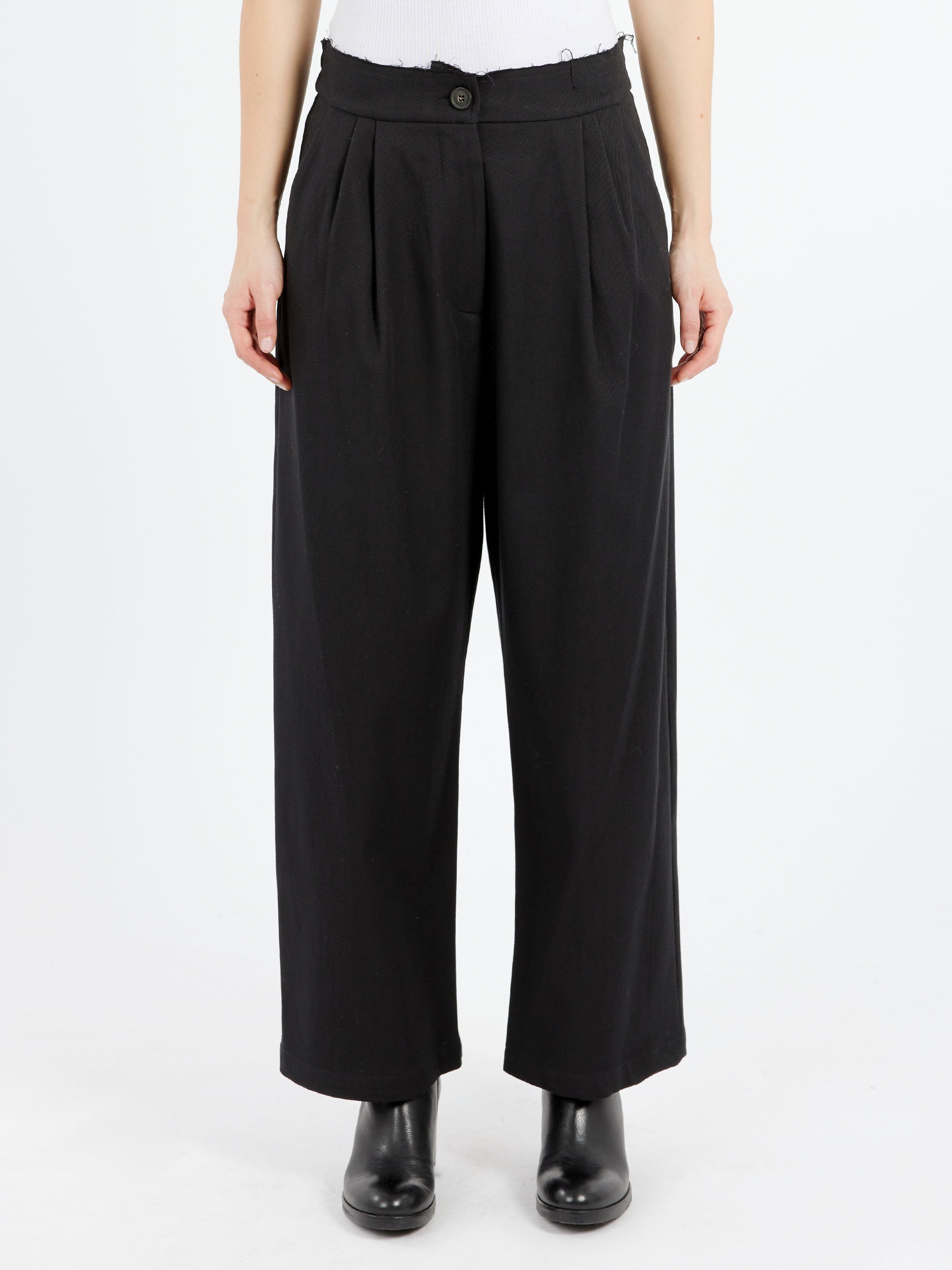 P017 Stitched Trousers