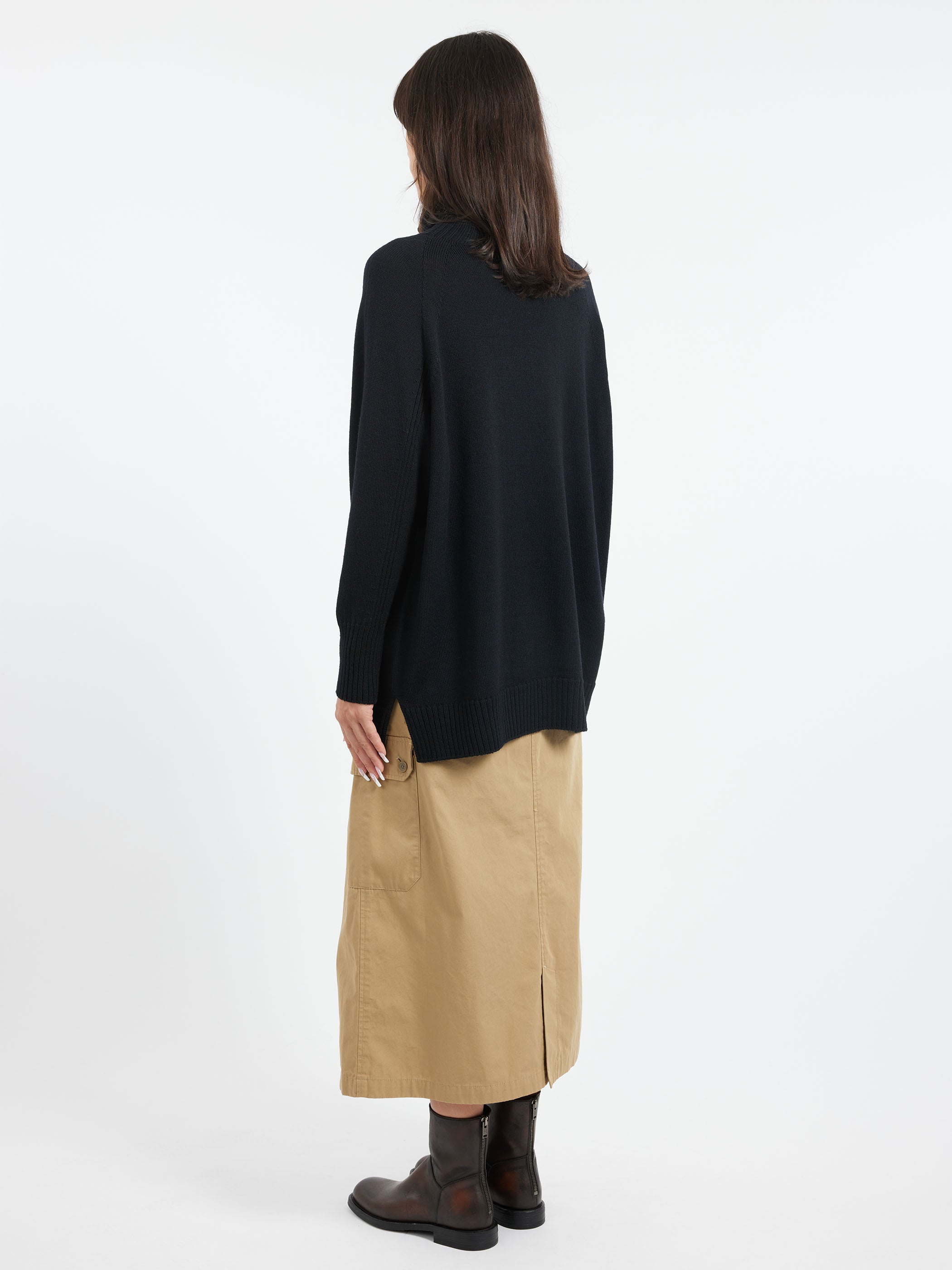 Raglan Sleeve Turtleneck