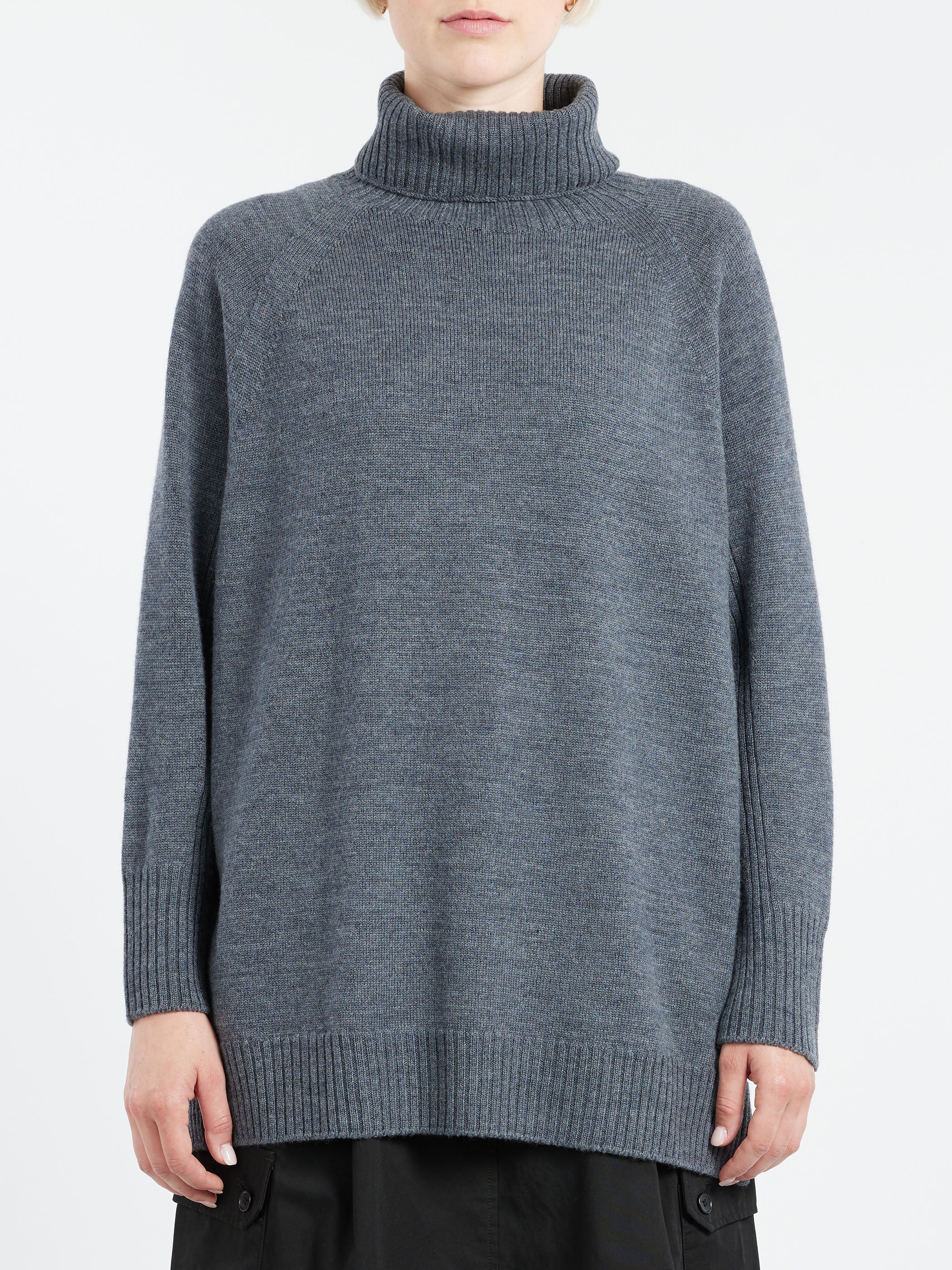 Raglan Sleeve Turtleneck