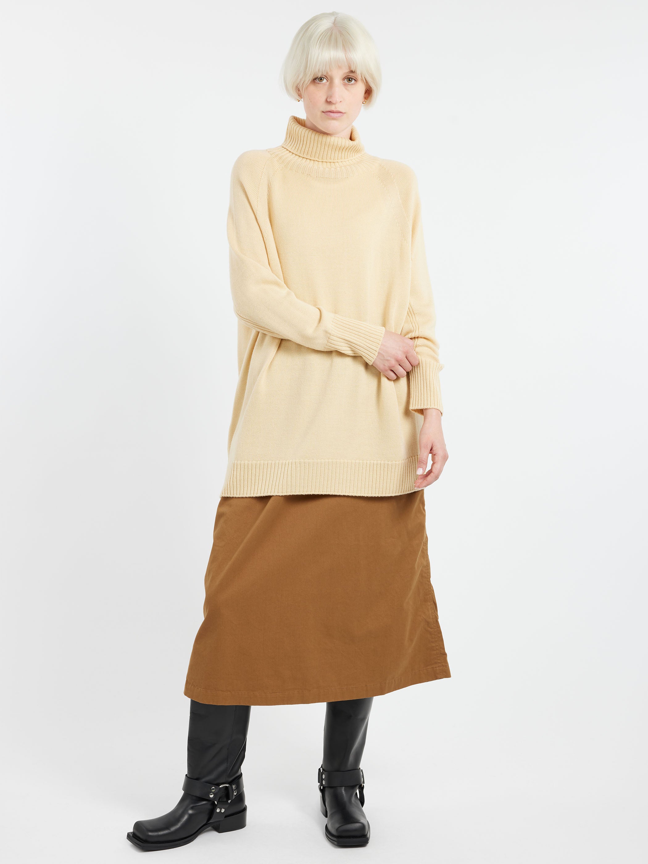 Raglan Sleeve Turtleneck