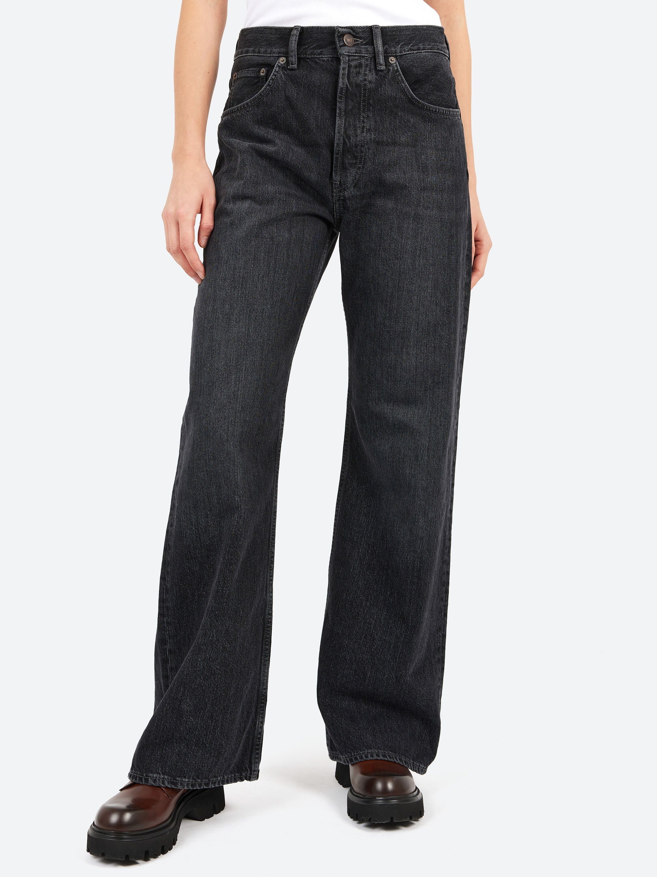 2021F Loose Fit Jeans