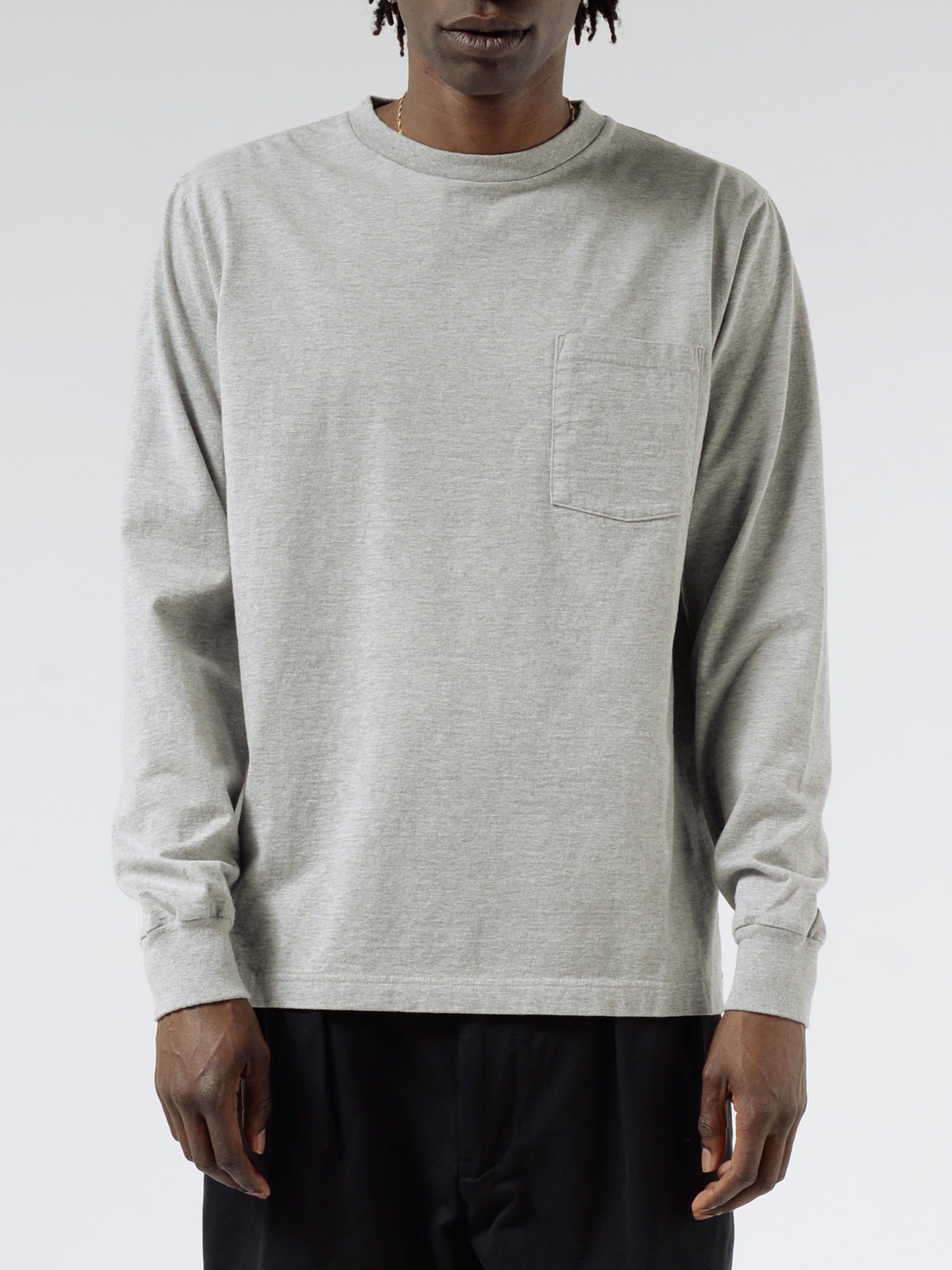 BEAMS PLUS - Long Sleeve Pocket Tee in Heather Grey – gravitypope