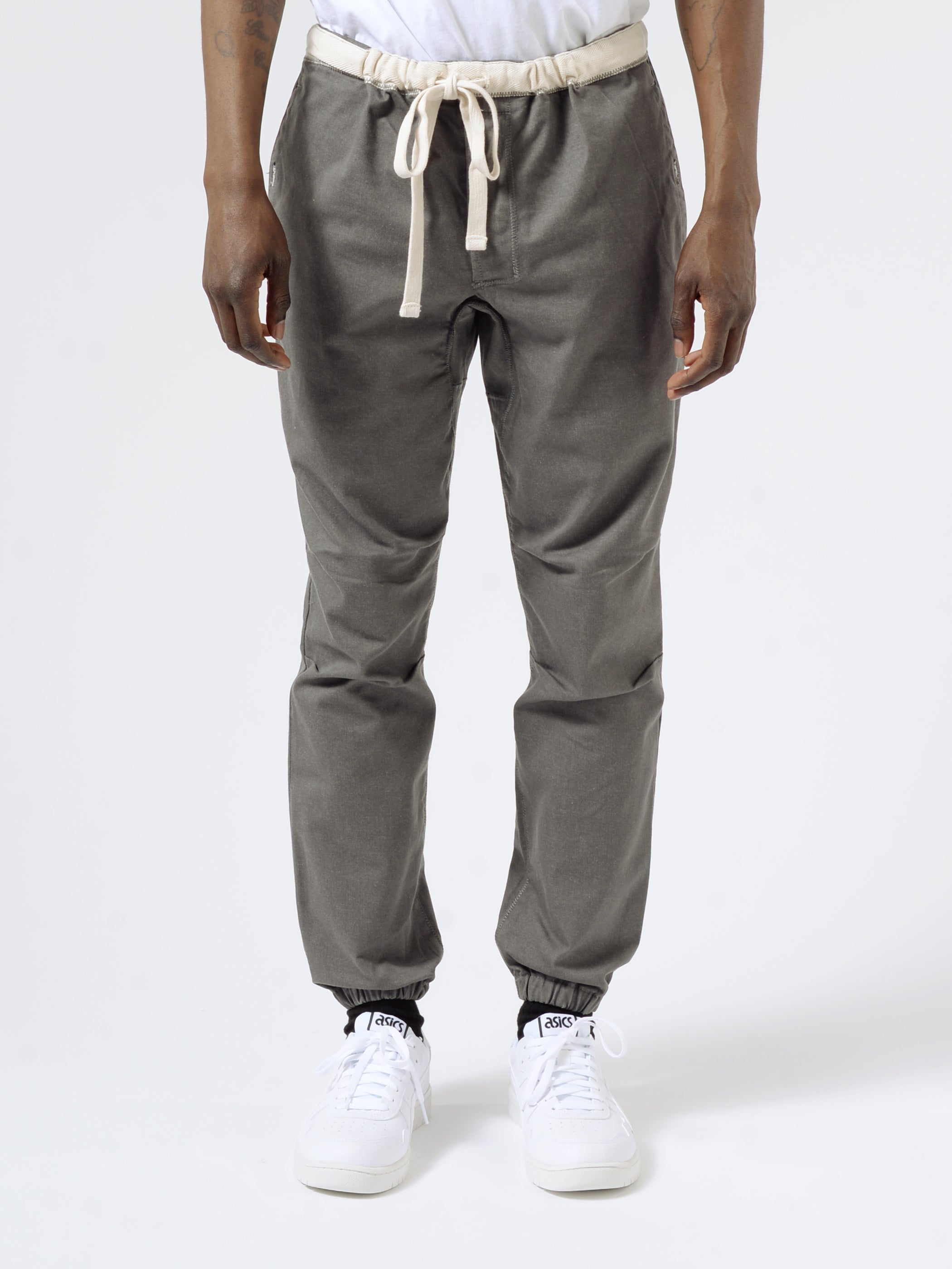 BEAMS PLUS - Gym Pants Slim Twill in Grey – gravitypope