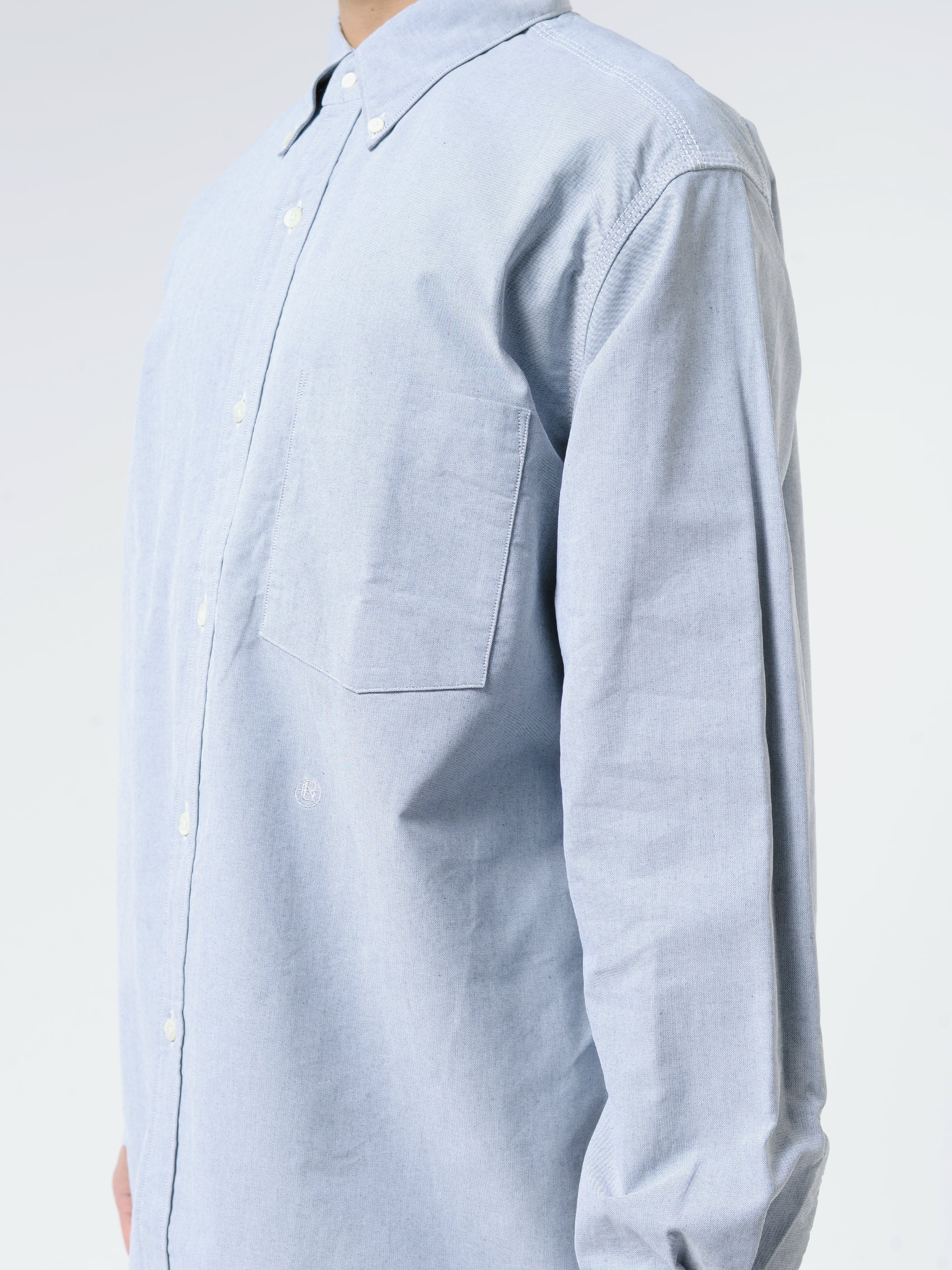 Nanamica - Button Down Wind Shirt in Grayish Navy – gravitypope