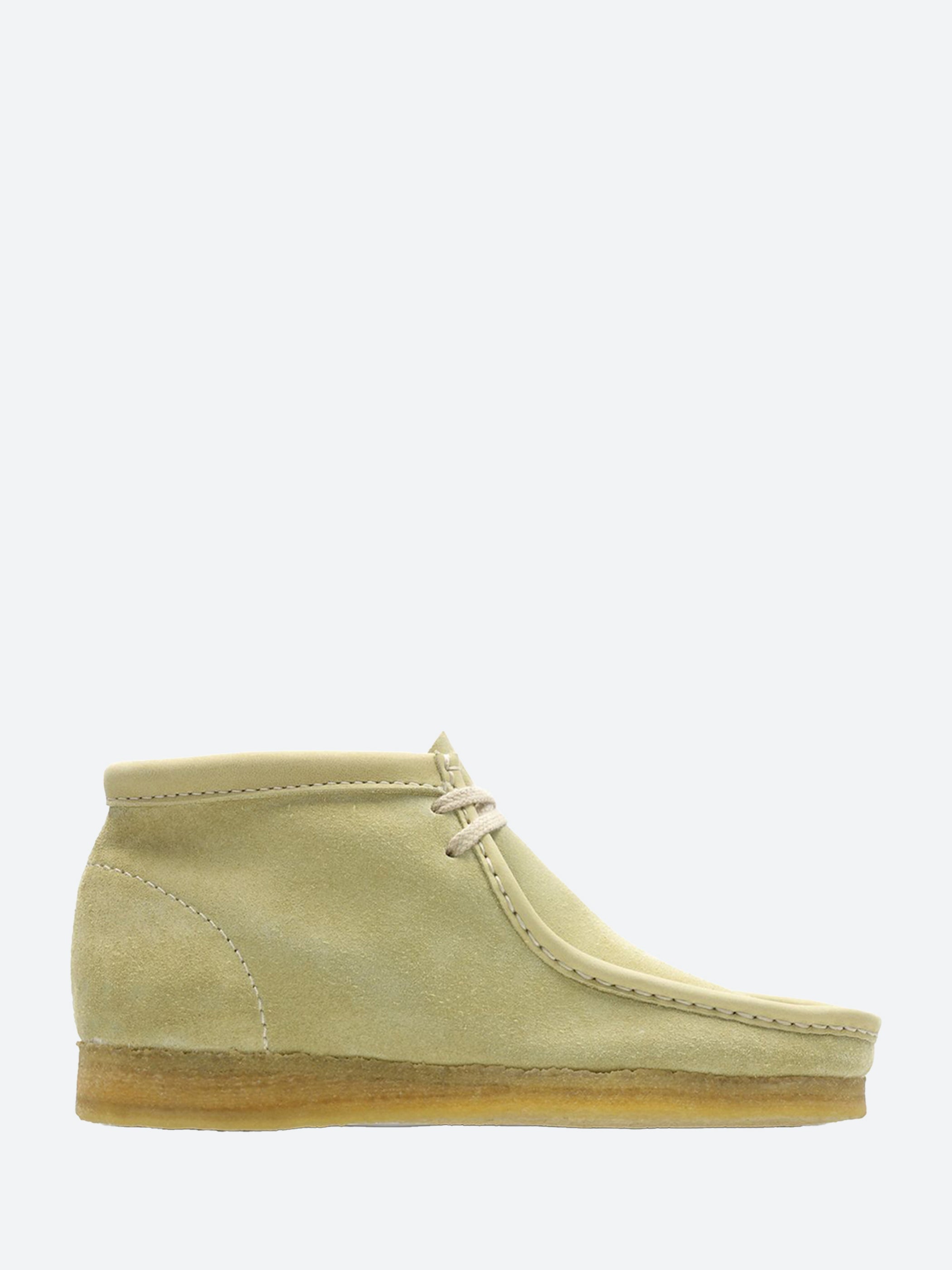 Clarks - Wallabee Boot in Maple Suede – gravitypope