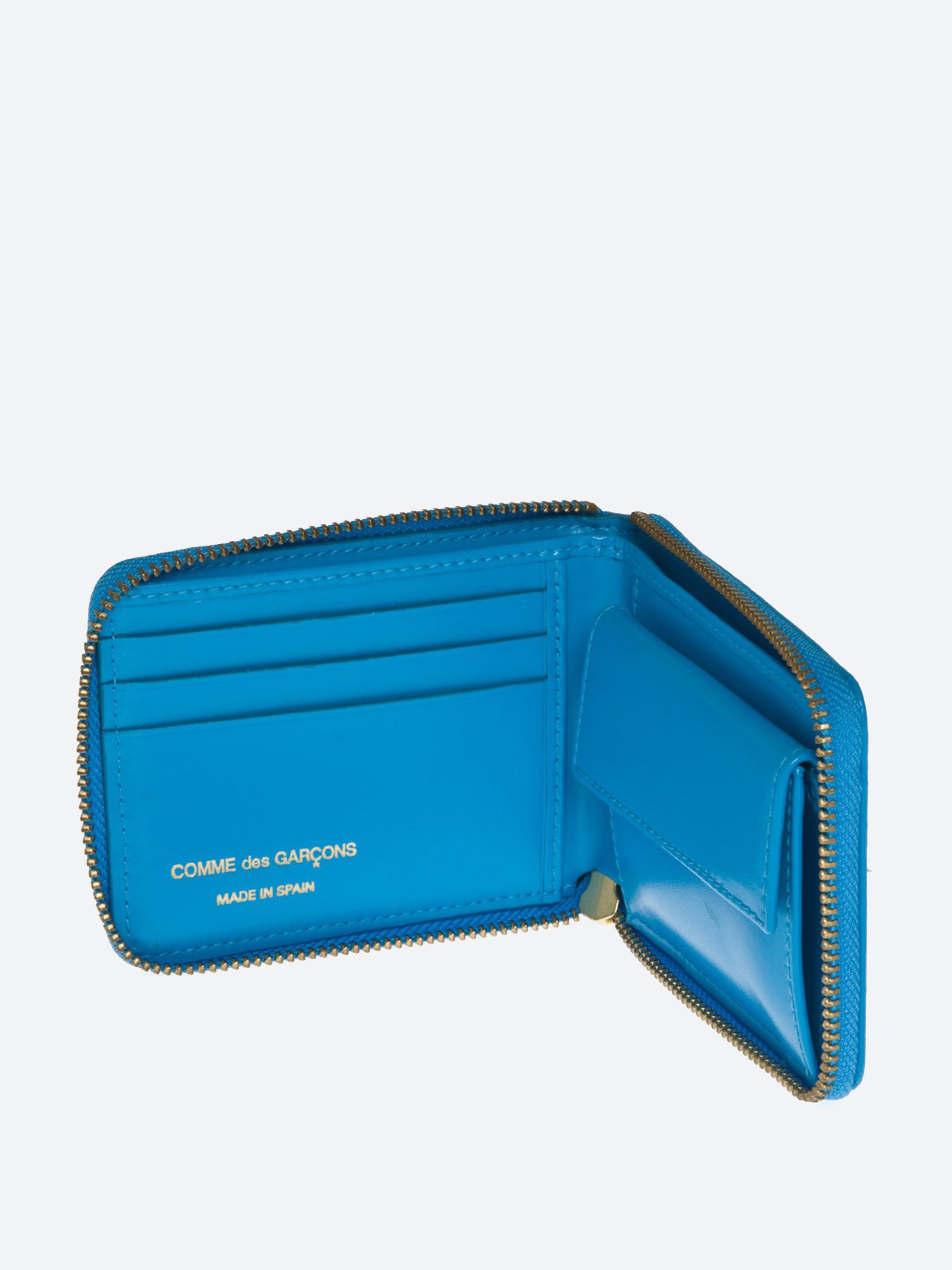 SA7100 Classic Zip Wallet