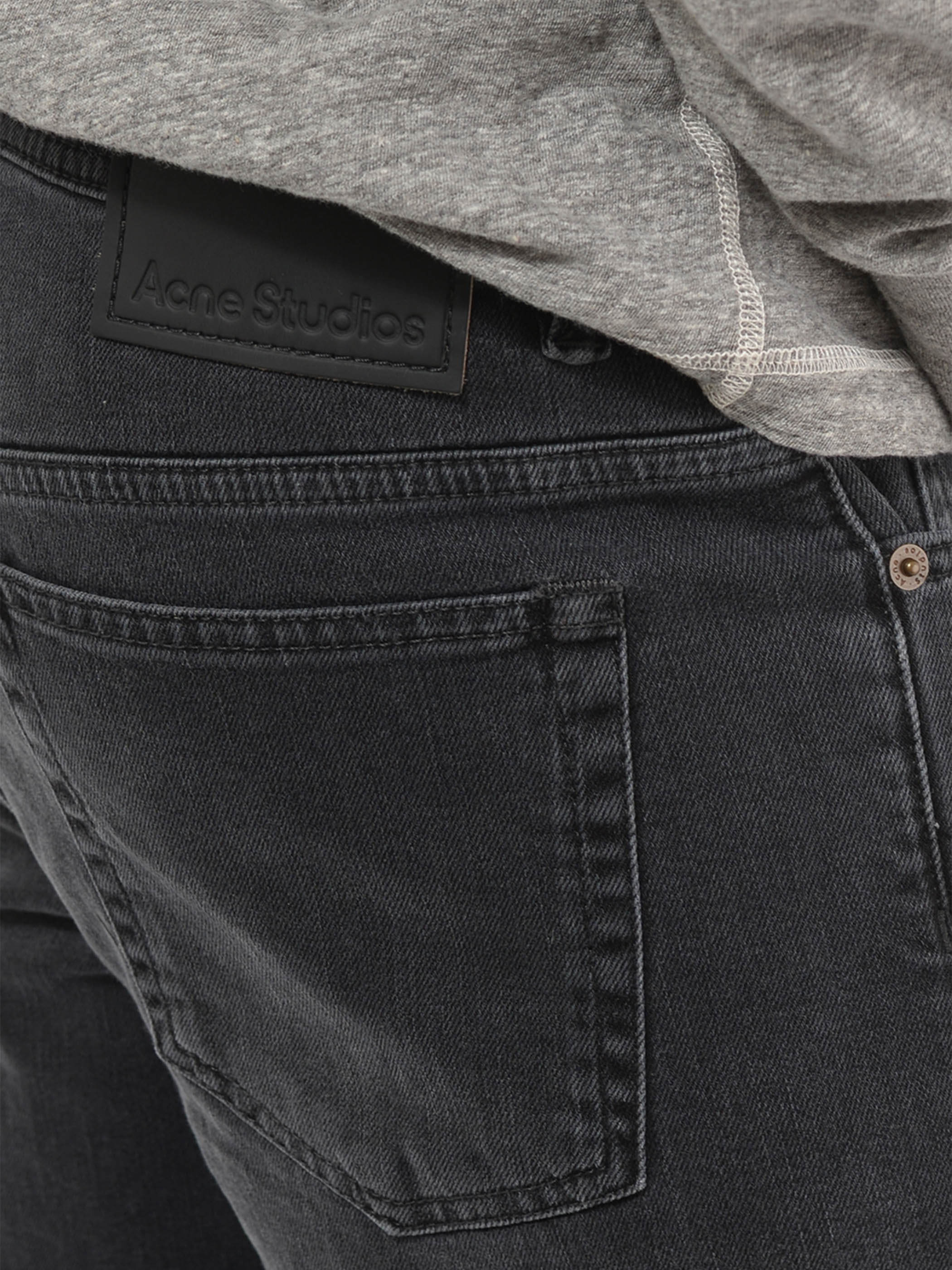 Slim Tapered Jeans - River