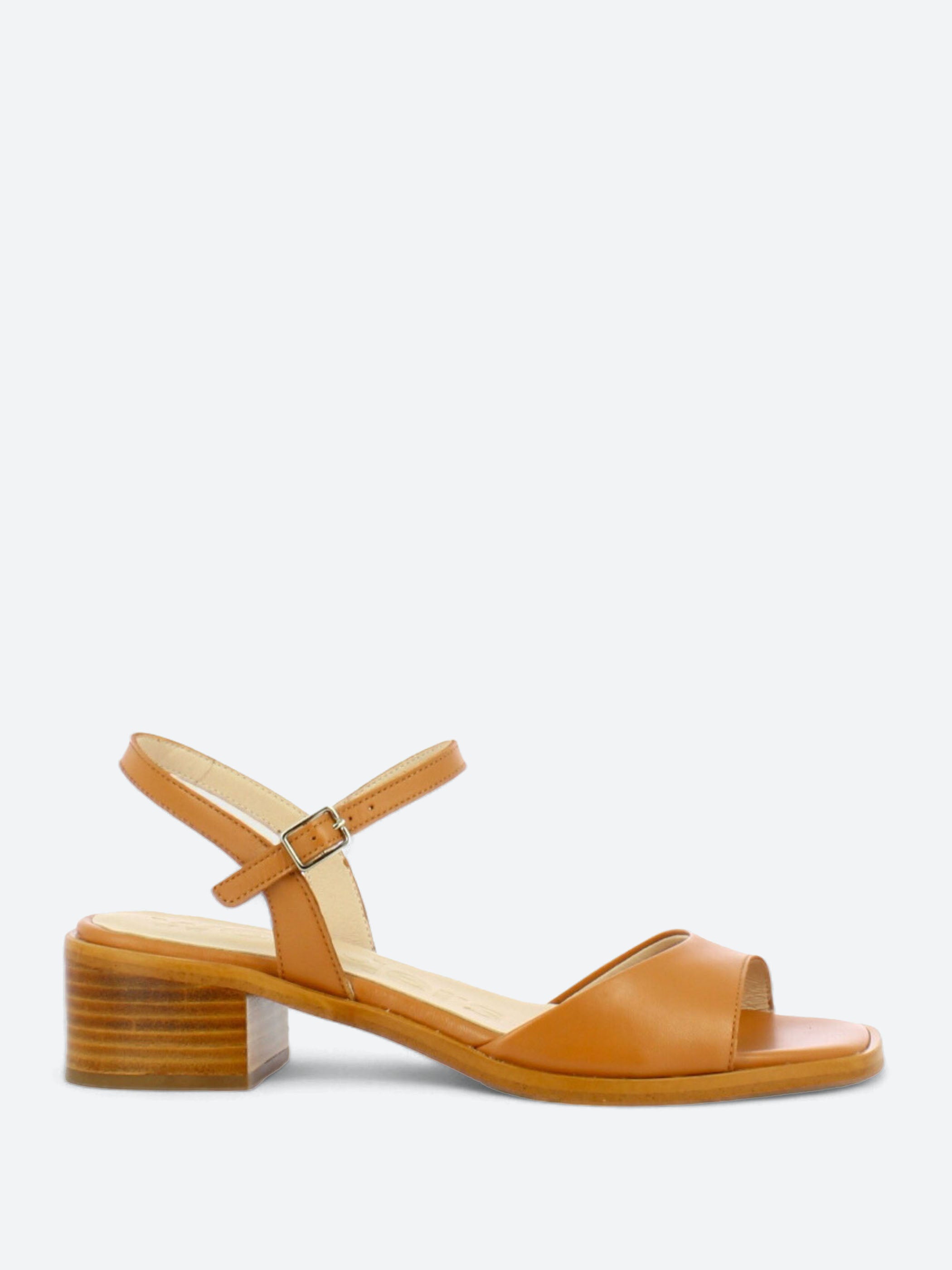 D-1102 Sandal