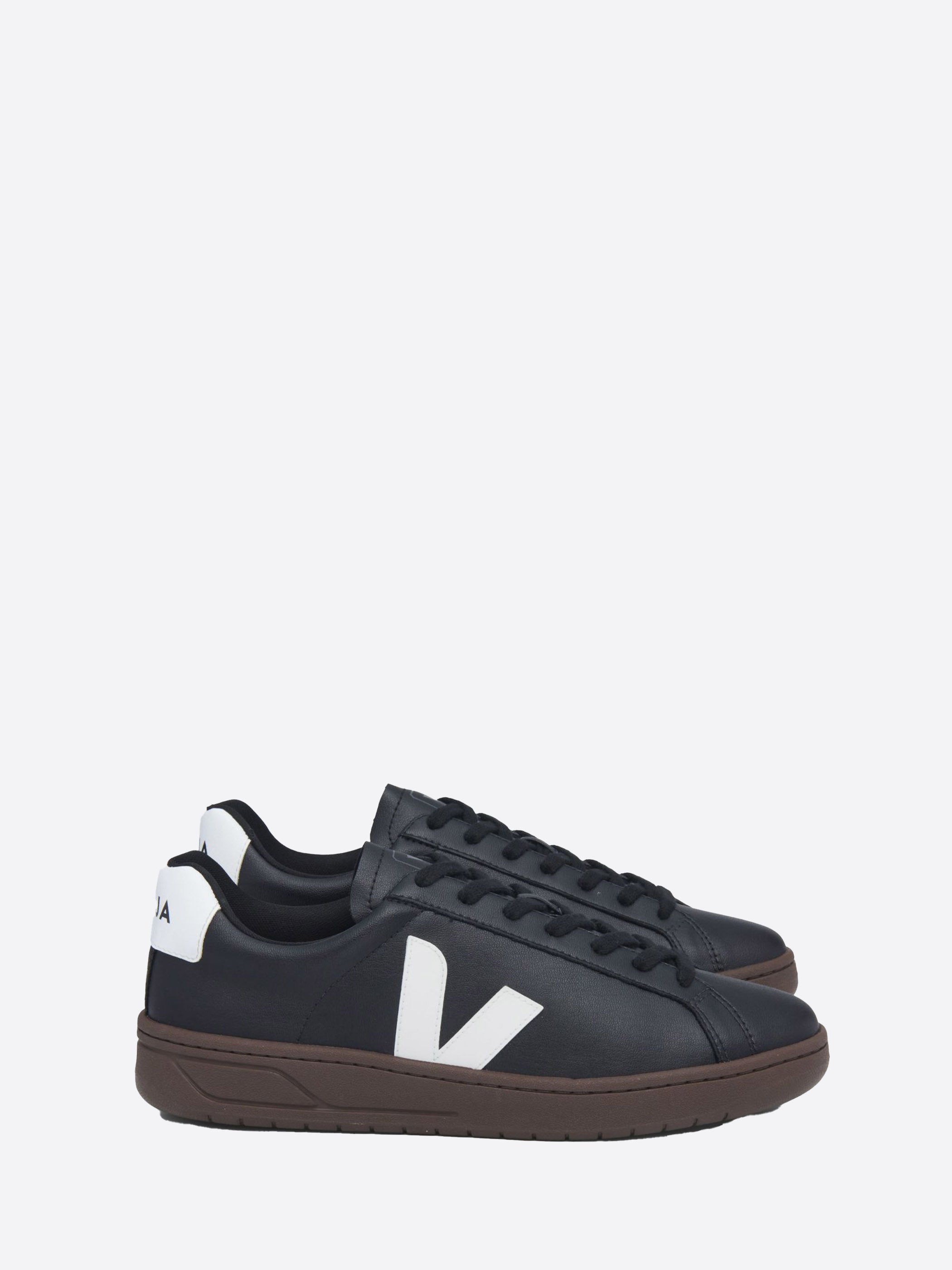 Veja - Urca in Black/White – gravitypope