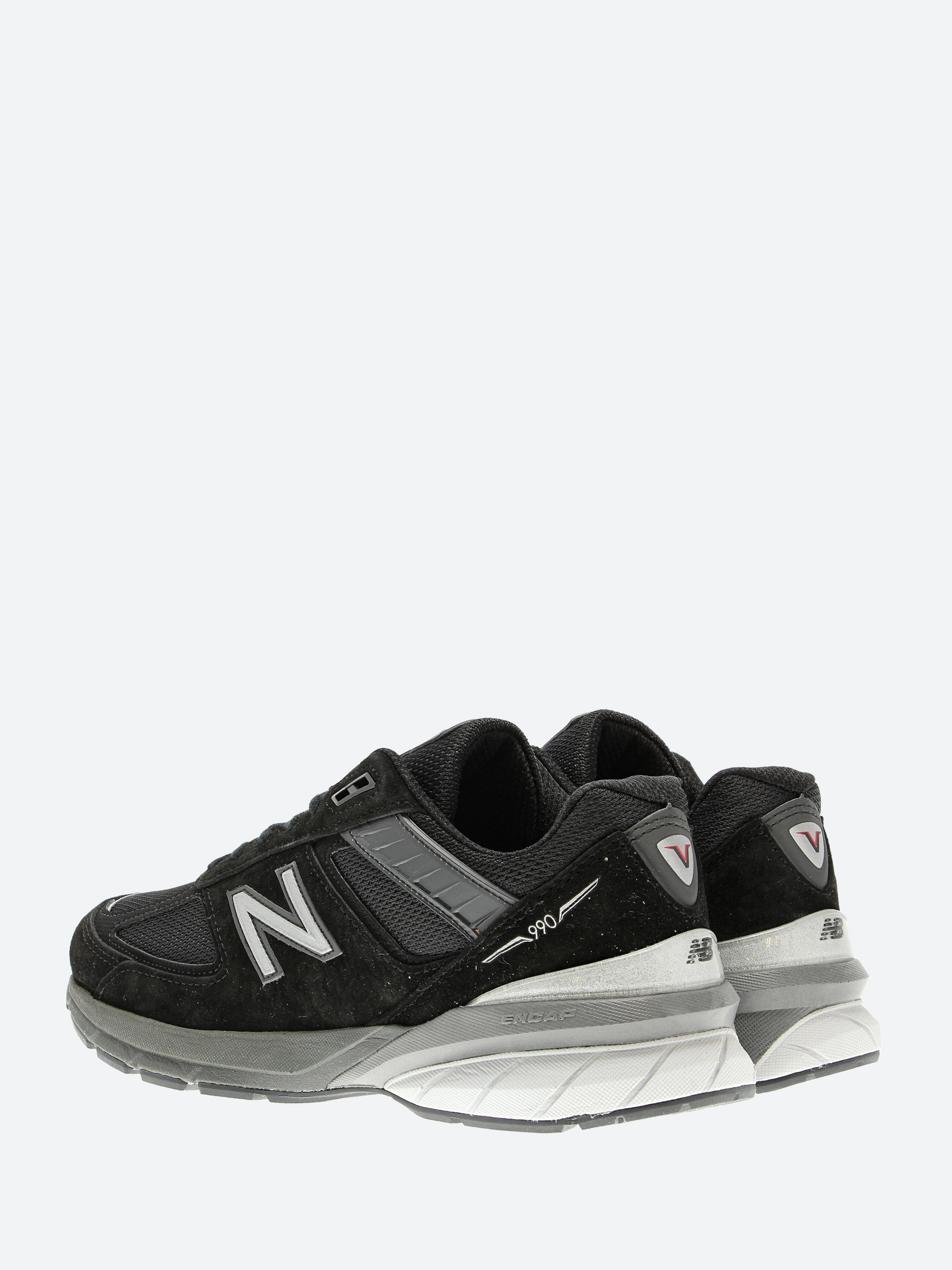 New Balance - Women's 990v5 in Black and Silver – gravitypope